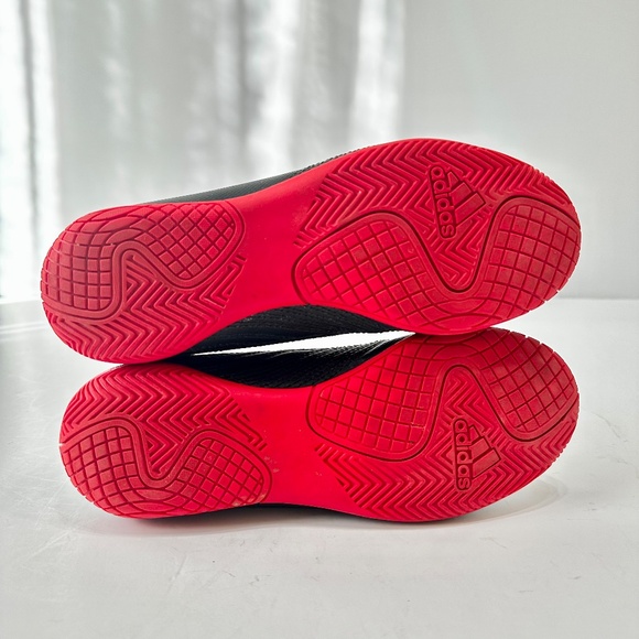 Adidas Boys Predator Indoor Soccer Shoes Size 4 Red White Black Cleats - Picture 9 of 9